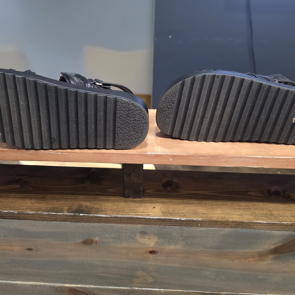 Steve Madden Black Strappy Platform Sandals - Picture 6 of 6